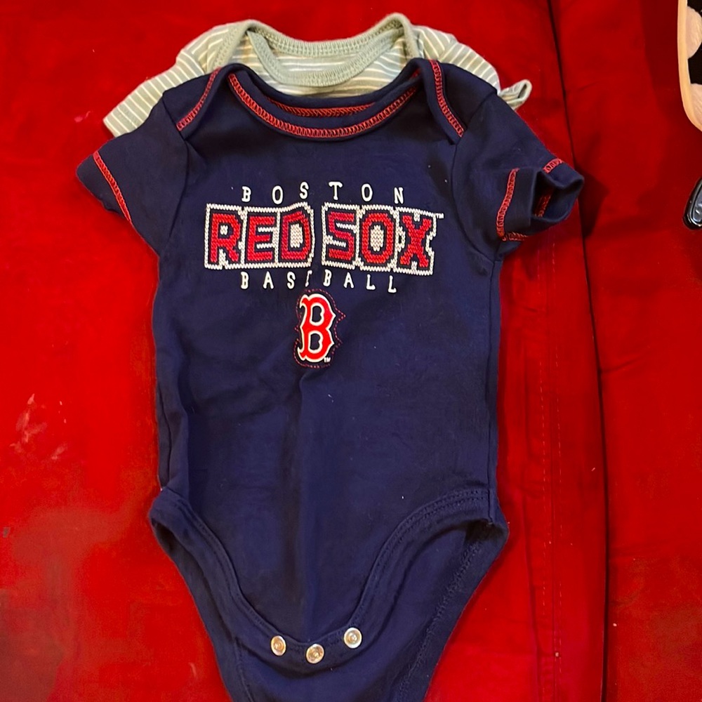 2 baby boy newborn onsies-short sleeve